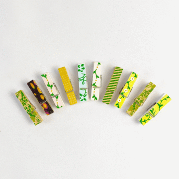 Mini Wooden Clips  10pcs