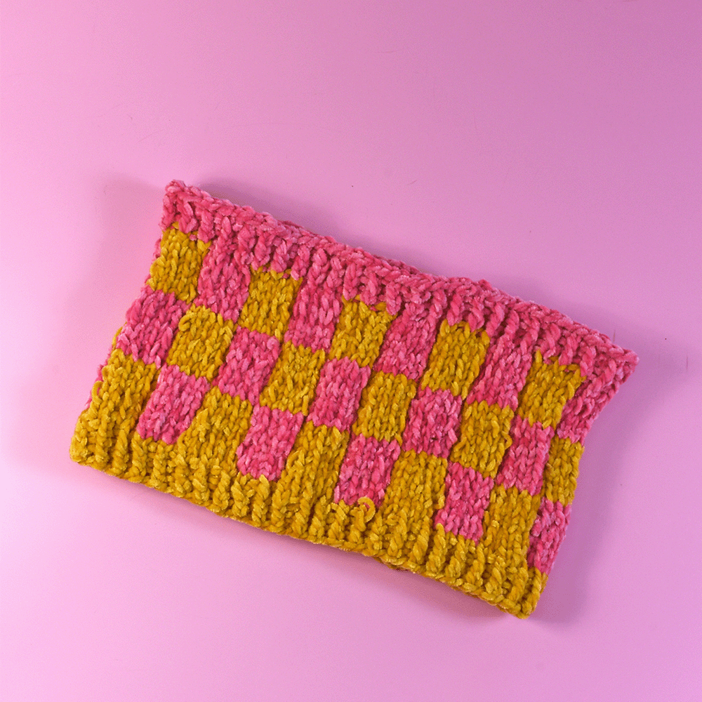 Image of Polly Cowl Knitting Pattern Kit by Emma Munn in Ricorumi Nilli Nilli DK